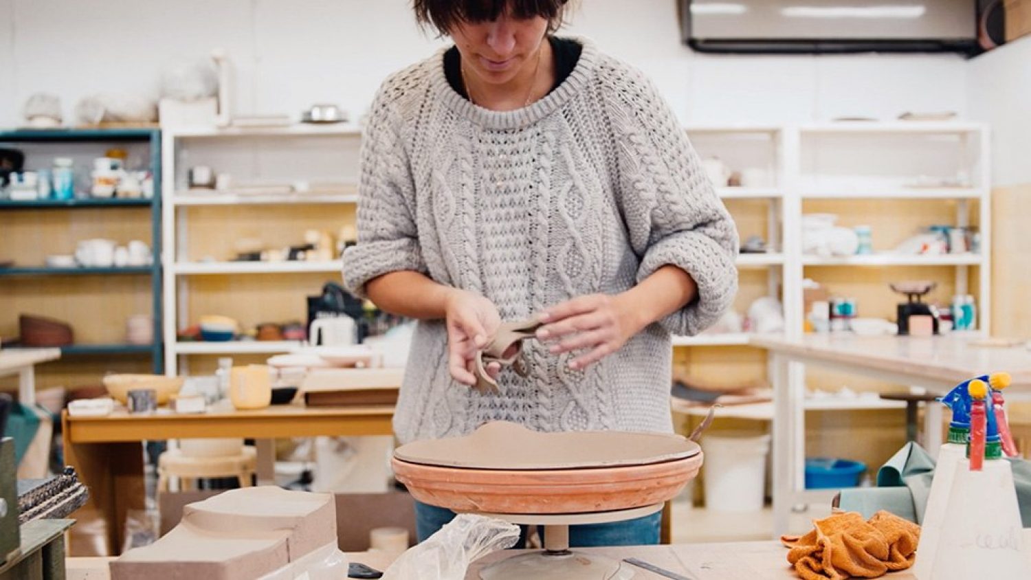 Cécile Mestelan, céramiste à Lisbonne